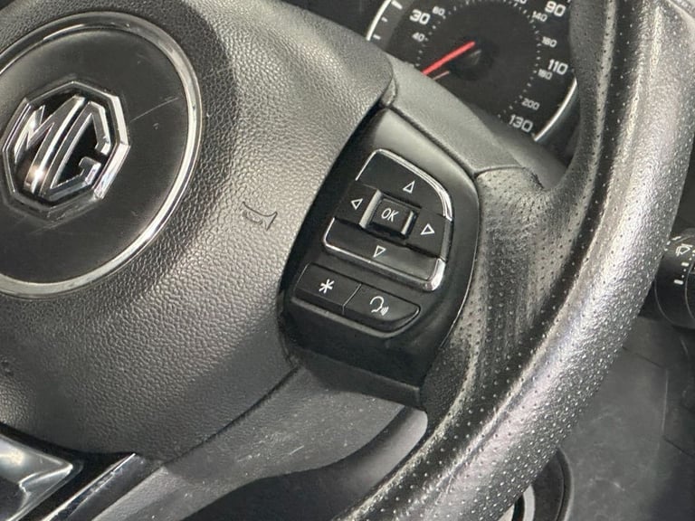 2019 MG MG ZS 1.5 VTi-TECH Exclusive SUV 5dr Petrol Manual Euro 6 (s/s) (106 ps) HATCHBACK Petrol...