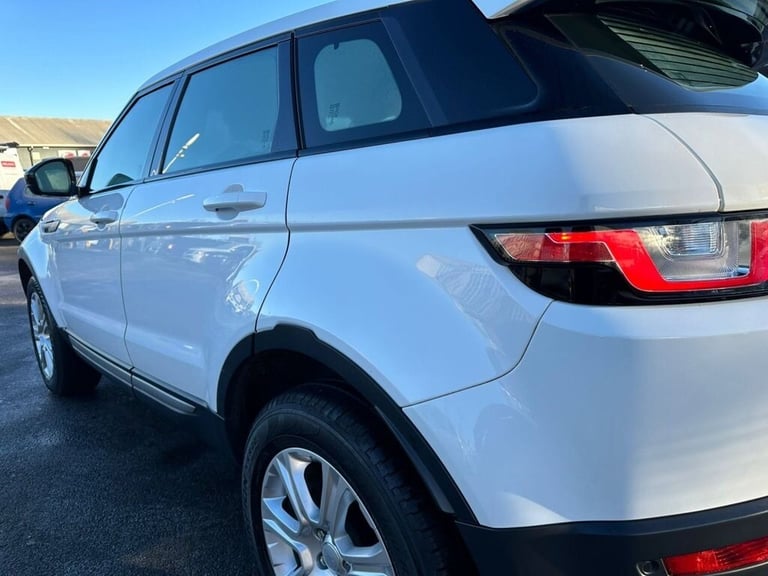 2017 Land Rover Range Rover Evoque 2.0 ED4 SE 5d 148 BHP Estate Diesel Manual