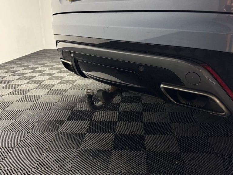 2018 Land Rover Range Rover Velar 3.0 P380 R-Dynamic HSE 5dr Auto ESTATE PETROL Automatic
