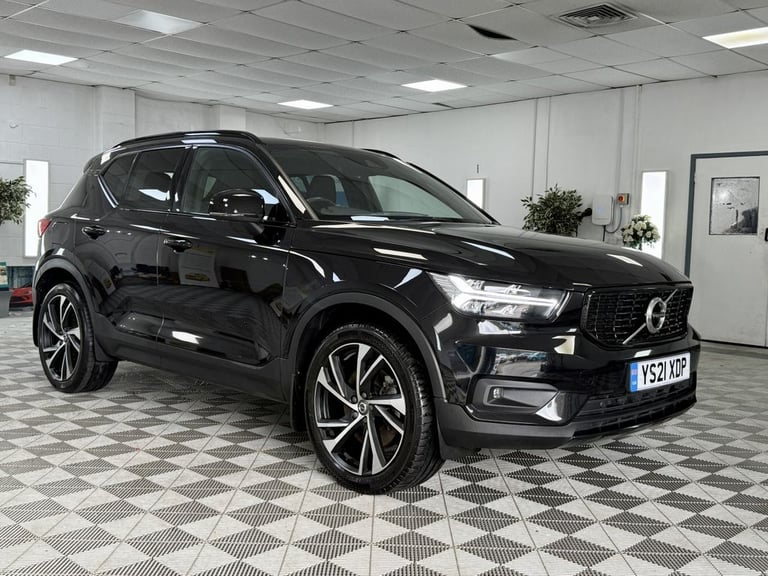 image for 2021 Volvo XC40 1.5h T5 Twin Engine Recharge 10.7kWh R-Design Pro SUV 5dr Petrol Plug-in Hy ESTAT...