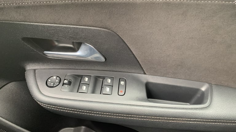 2022 Vauxhall Mokka Electric 50kWh Ultimate SUV 5dr Electric Auto (136 ps) SUV Electric Automatic