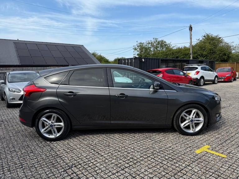 2017 Ford Focus 1.0T EcoBoost Titanium Euro 6 (s/s) 5dr HATCHBACK Petrol Manual