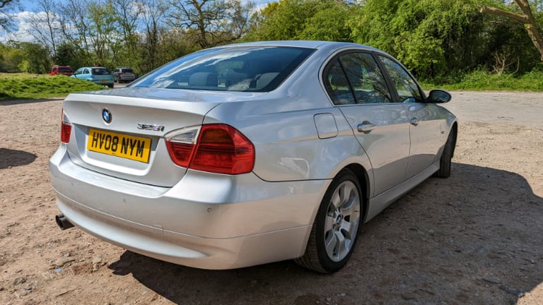 2008 BMW 325i SE Saloon Automatic. Long MOT.