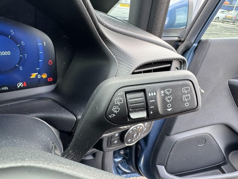 2022 Ford Fiesta Fiesta Titanium Vignale 5 door 1.0L EcoBoost 125PS mHEV FWD 6-Speed Manual HATCH...