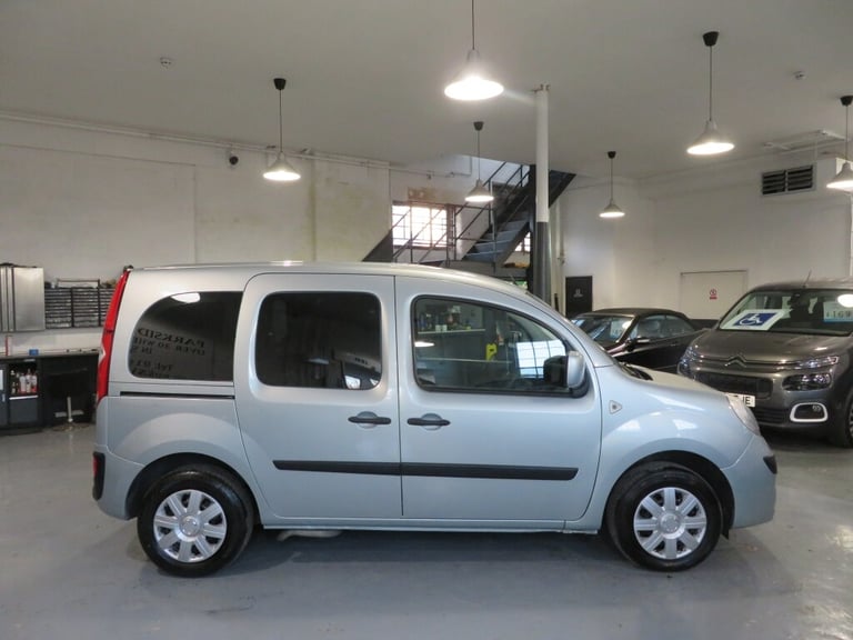 2011 Renault Kangoo AUTOMATIC WHEELCHAIR CAR DISABLED ACCESS VEHICLE MOBILITY MPV Petrol Automatic