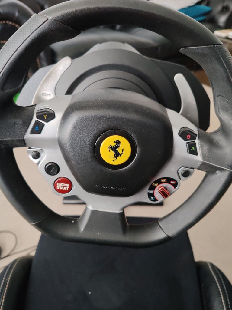 Thrustmaster TX Racing Wheel/Pedals set with PlaySeat gaming chair