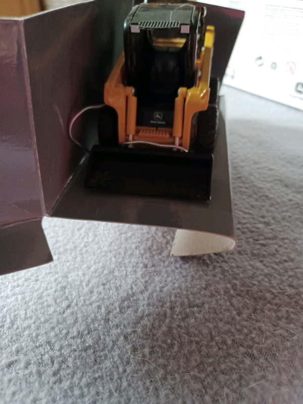 John deere Britains /Ertl 320 skid steere