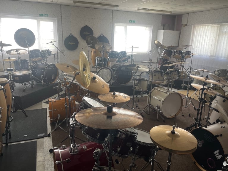 WHD jazz kit meinl cymbals.