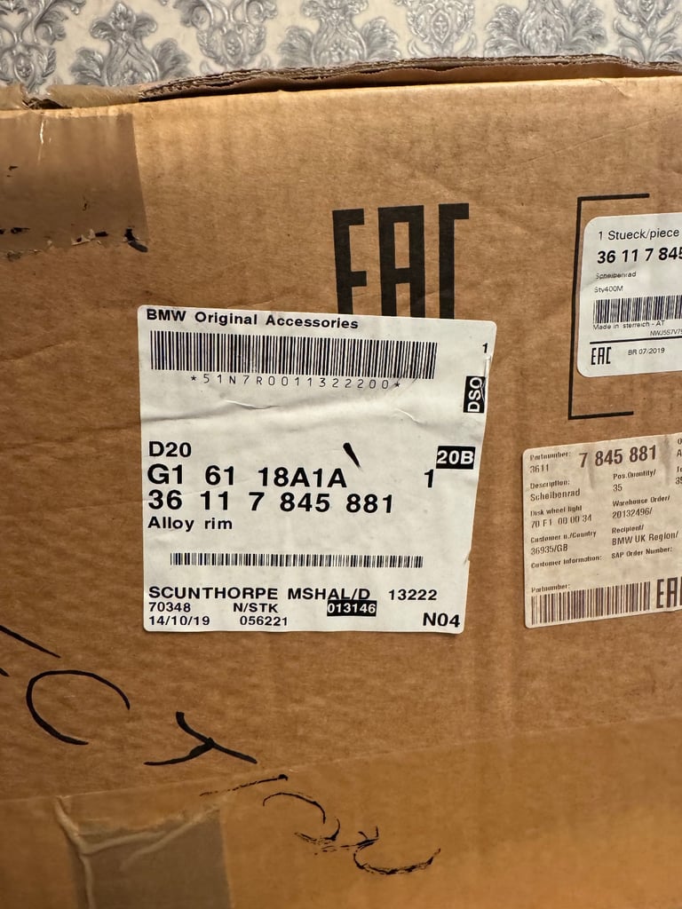 Genuine BMW Alloy Wheels 400M M Sport – Brand New in Box