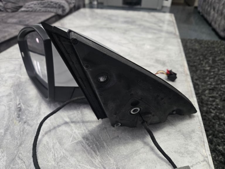Skoda octavia passenger side mirror 