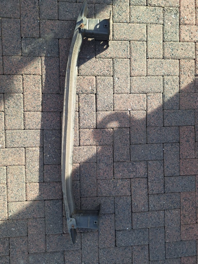 VW Tiguan 2017 and 2019 rear bumper supports/crash bars 