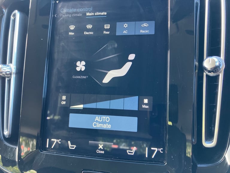 2019 Volvo XC40 1.5 T3 Momentum Pro 5dr Estate PETROL Manual