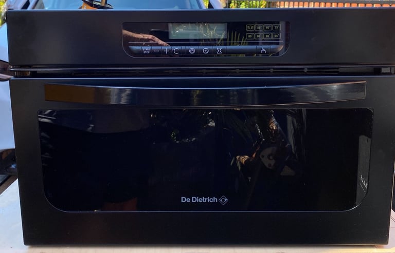 image for De Dietrich Built in Steam Oven DOV 101 in black 