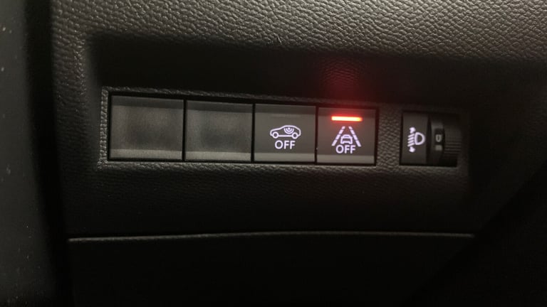 2023 Peugeot 2008 1.2 PureTech Allure Premium + SUV 5dr Petrol Manual Euro 6 (s/s) (100 ps) SUV P...