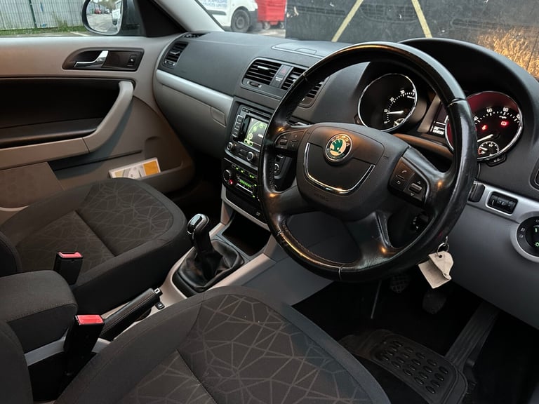 2012 Skoda Yeti 1.2 TSI SE Plus 5dr HATCHBACK Petrol Manual