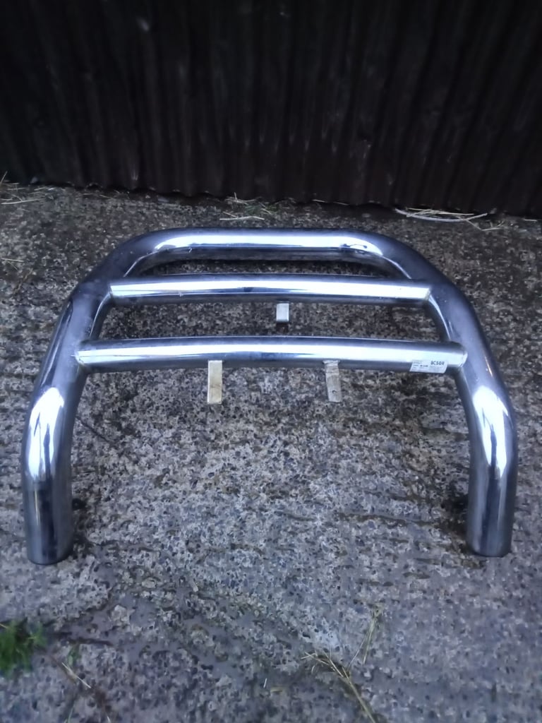 Bull bars and side bars