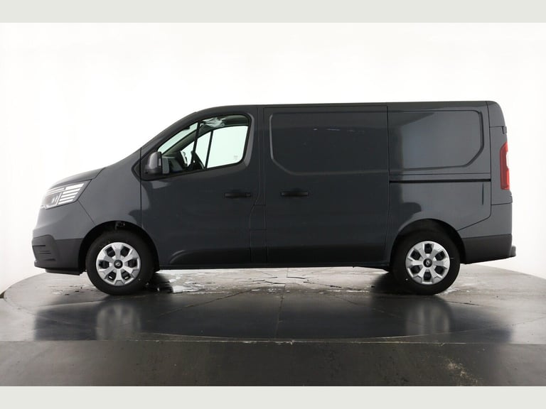 2025 Renault Trafic SL30 Blue dCi 130 Advance [Safety] Van PANEL VAN DIESEL Manual