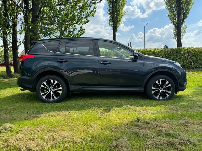 2015 Toyota RAV4 2.0 D-4D Icon 5dr 2WD ESTATE DIESEL Manual