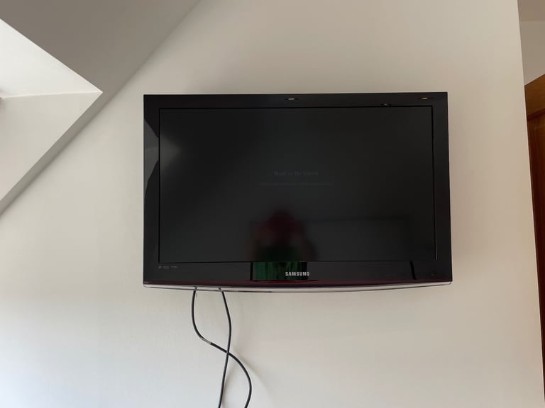 Samsung HD Flat Screen Television - 32” screen