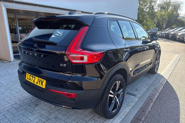 2023 Volvo XC40 2.0 B3 MHEV Plus SUV 5dr Petrol Hybrid DCT Auto Euro 6 (s/s) (163 ps) ESTATE Petr...