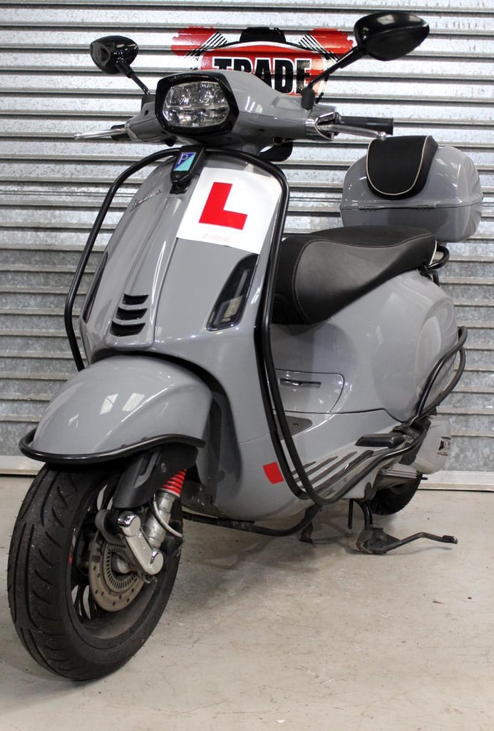 2020 70 PIAGGIO VESPA SPRINT S 125 AUDI RS NARDO GREY EDITION TRADE SALE 7K MOT