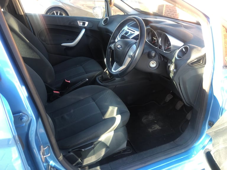 Ford Fiesta (11) Zetec 1.4 TDCi Diesel 5dr. Long MOT. £20 tax. 60 MPG. Low insurance. Brilliant cond