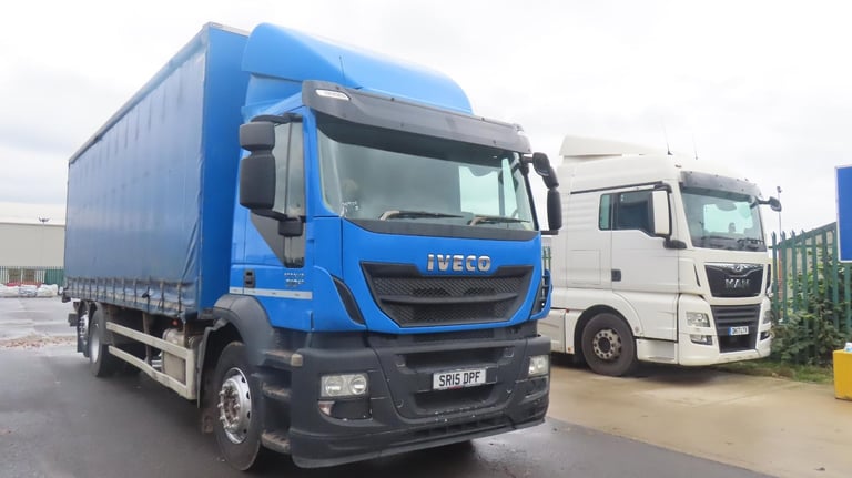 2015 Iveco Stralis 310 6x2 7mtr curtain sided with tailift