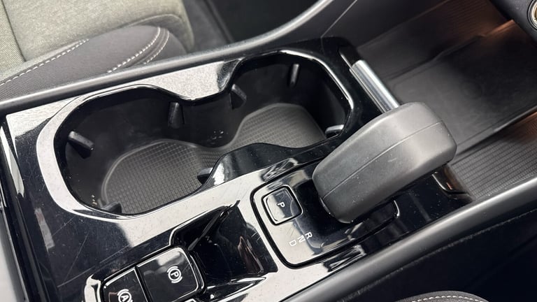 2023 Volvo XC40 B4 Plus SUV Hybrid Automatic