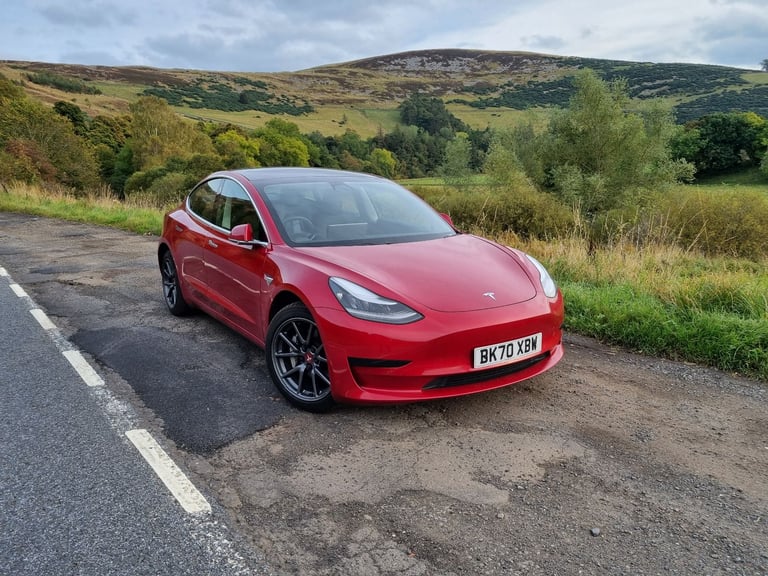 70 PLATE 2020 TESLA MODEL 3 SALOON 4 DOORS CLEAR HPI LOW MILEAGE 2 KEYS MOT SERVICE PREMIUM EV 