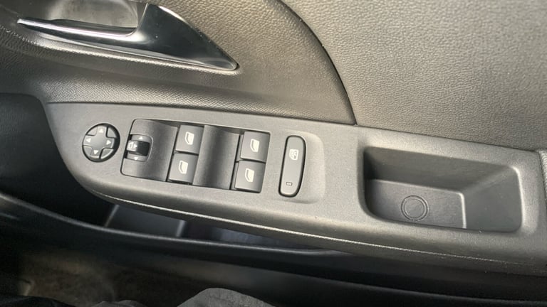 2024 Vauxhall Corsa 50kWh GS Hatchback 5dr Electric Auto (136 ps) Hatchback Electric Automatic