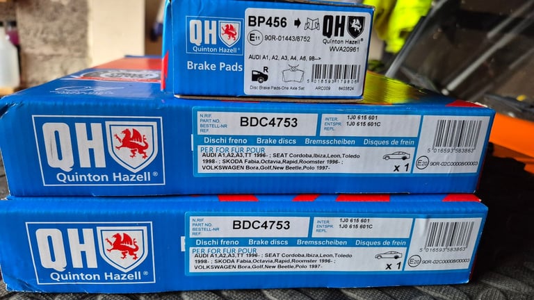 Audi A1, Volkswagon, Seat rear brake discs & pads