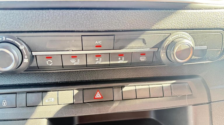 PEUGEOT EXPERT 1.5 BlueHDi 1000 Professional Premium + 2023