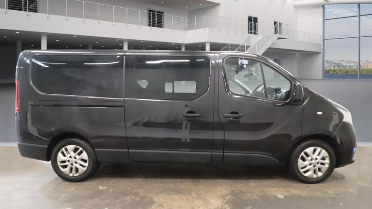image for Renault Trafic LL29 Energy dCi 125 Sport Nav 9 Seat LWB Minibus  DIESEL 2016/66