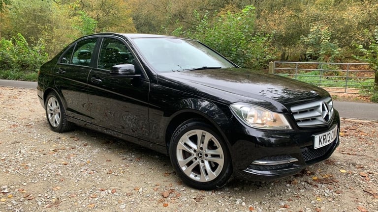 2013 Mercedes-Benz C Class C200 CDI BlueEFFICIENCY Executive SE 4dr Auto SALOON DIESEL Automatic