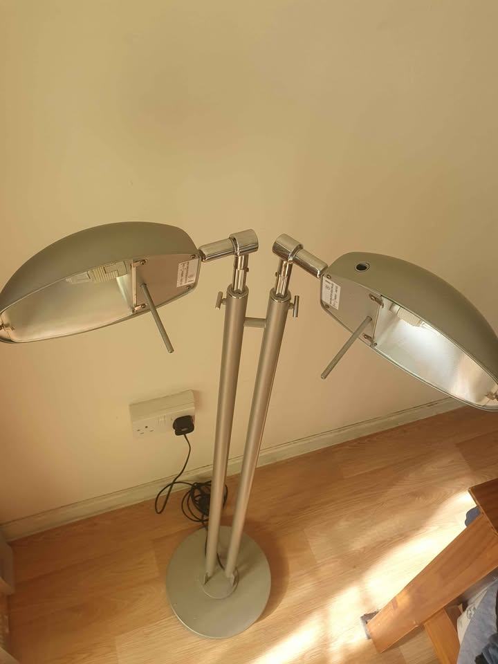 Floor-standing lamp- Double lamps