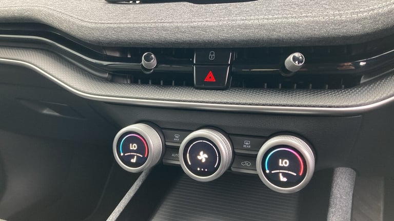 2024 Skoda Superb 2.0 TDI SE Technology 5dr DSG Diesel Estate Estate Diesel Automatic