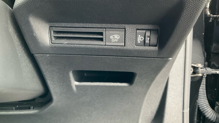 2025 Peugeot 3008 1.2 Hybrid 136 Allure 5dr e-DSC6 Petrol Estate Estate Petrol Automatic