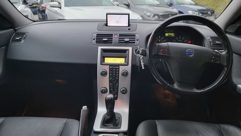 2012 Volvo S40 2.0 SE Lux Edition 4dr Saloon Petrol Manual