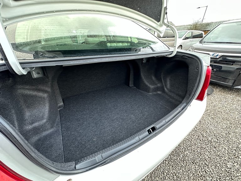 2014 Toyota Corolla (64 Plate) 1.5L PETROL HYBRID ELECTRIC AUTOMATIC 5 SEATER SALOON Saloon Petro...