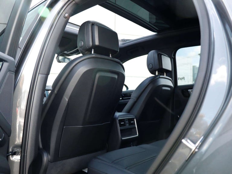 2022 Porsche Cayenne 5dr Tiptronic S ESTATE PETROL Automatic