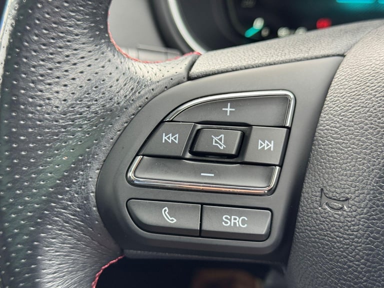 2022 MG MG HS 1.5 T-GDI 16.6kWh Exclusive Auto Euro 6 (s/s) 5dr ESTATE Petrol/Electric Hybrid Aut...