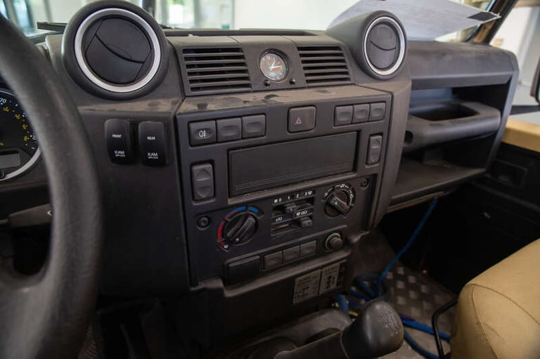 2015 Land Rover DEFENDER 110 TAIPAN DIESEL Manual