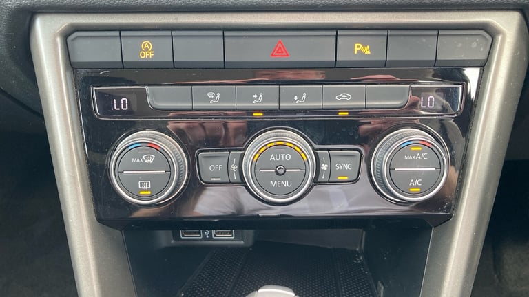 2020 Volkswagen T-Roc 1.5 TSI EVO SE 5dr DSG HATCHBACK PETROL Automatic
