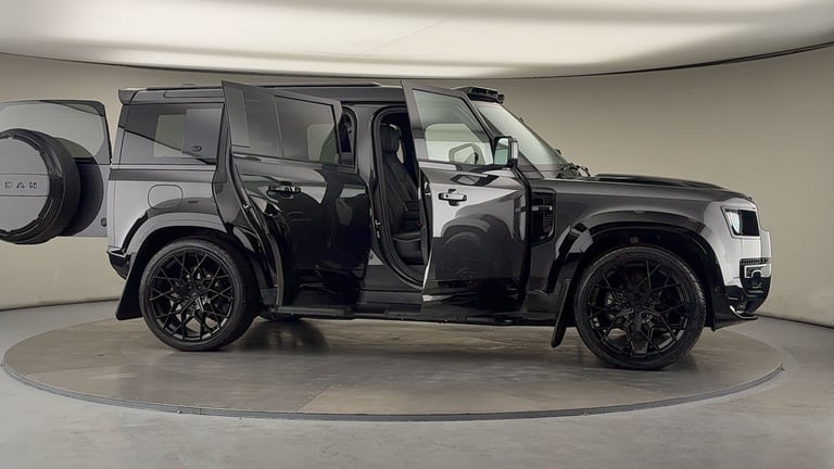 2024 Land Rover Defender 110 3.0 D250 MHEV X-Dynamic HSE SUV 5dr Diesel Auto 4WD Euro 6 (s/s) (25...