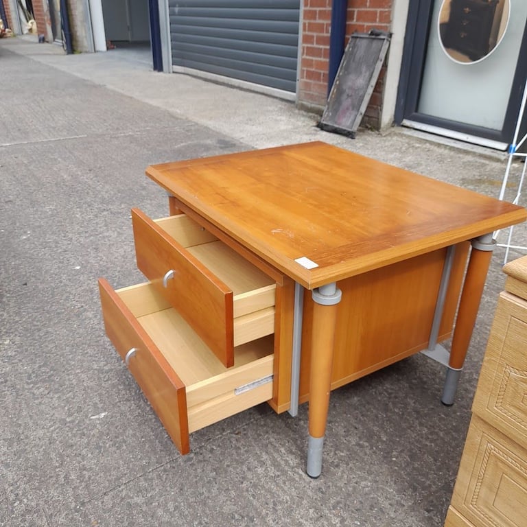 2 drawer side table 71cm x 56cm x 50cm, Ref:19032 £15.00