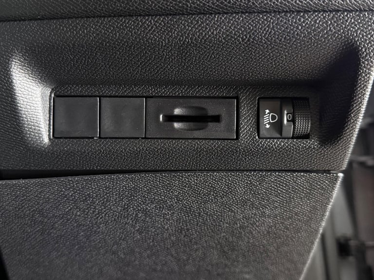 2022 Peugeot 308 1.2 PureTech Active Premium 5dr EAT8 HATCHBACK PETROL Automatic