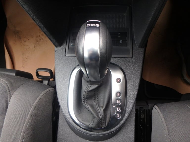 2011 Volkswagen Touran 1.4 Tsi Automatic Dsg 7 Seater Highline  Automatic