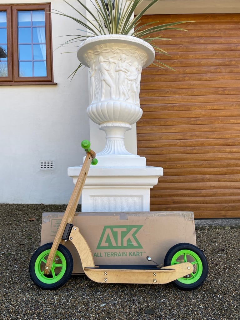 ATK Wooden Scooter