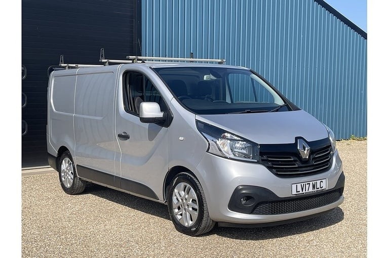 2017 Renault Trafic dCi ENERGY 27 Sport Nav Panel Van Diesel Manual