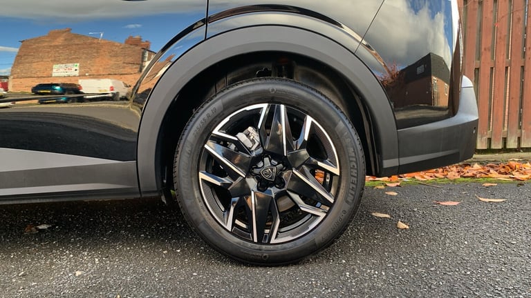 2025 Peugeot 5008 1.2 Hybrid 136 GT 5dr e-DSC6 HATCHBACK PETROL Automatic